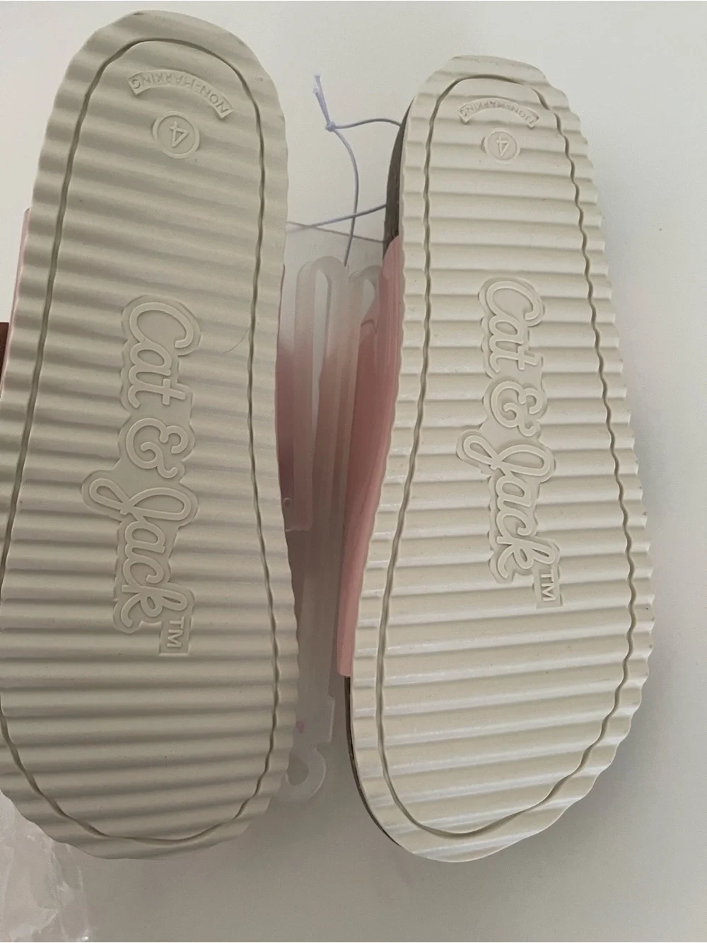 Cat & Jack Girl’s Reagan Footbed Sandals Pink Sz 4‎ (10/12 years old)